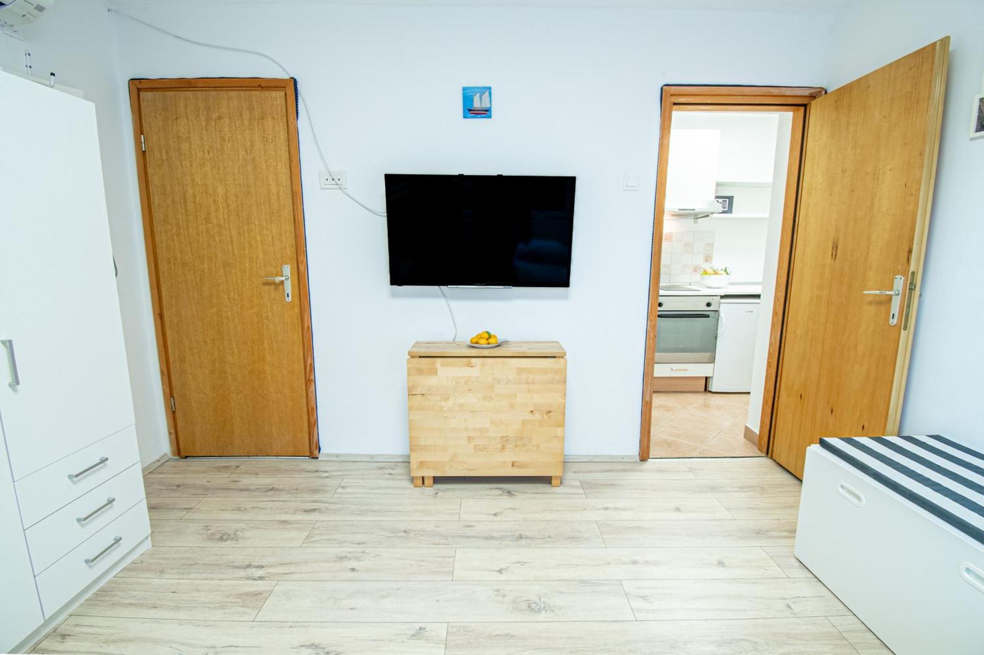 Umag Center Apartment Parking By Rentistra Eksteriør bilde